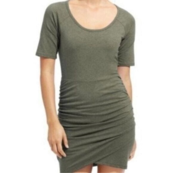 Athleta Dresses & Skirts - ATHLETA Seeker Scoop Neck Ruched Tee Dress Size Large
